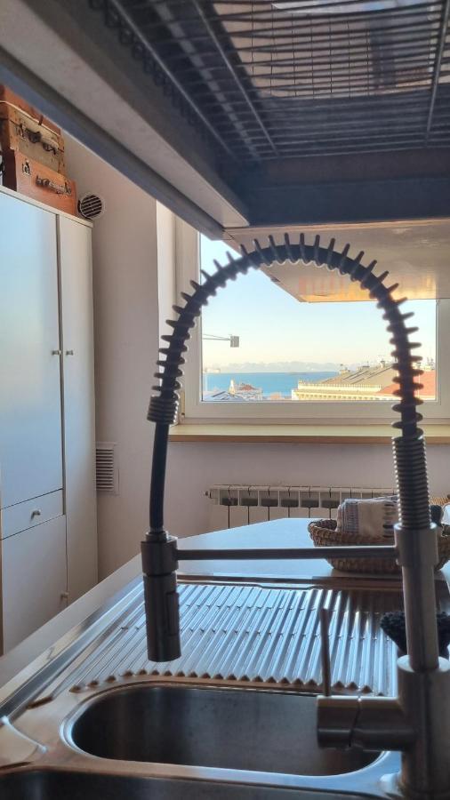 Apartamento Le Petit Phare Trieste Exterior foto