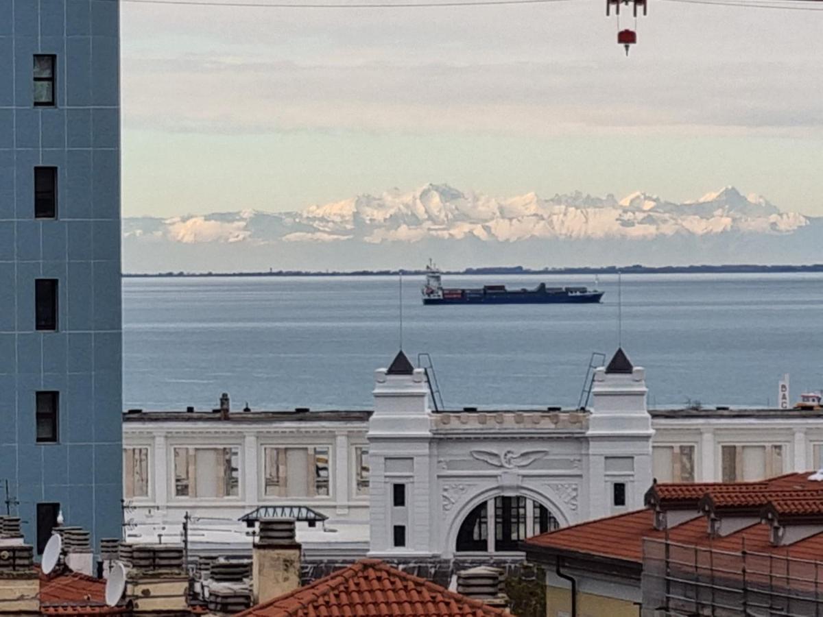 Apartamento Le Petit Phare Trieste Exterior foto